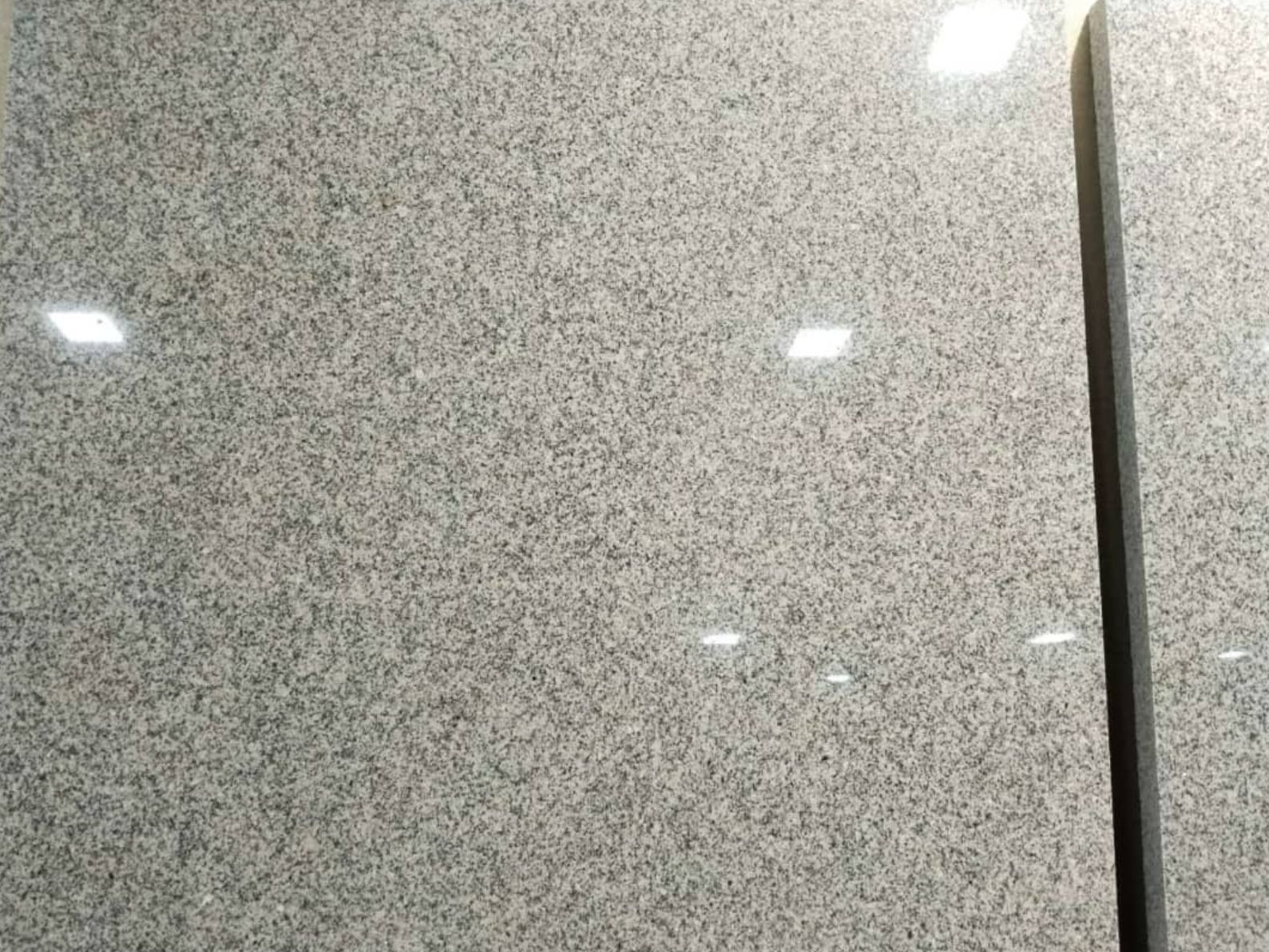 Гранит Сулук толщина 1,8см 300х600x18